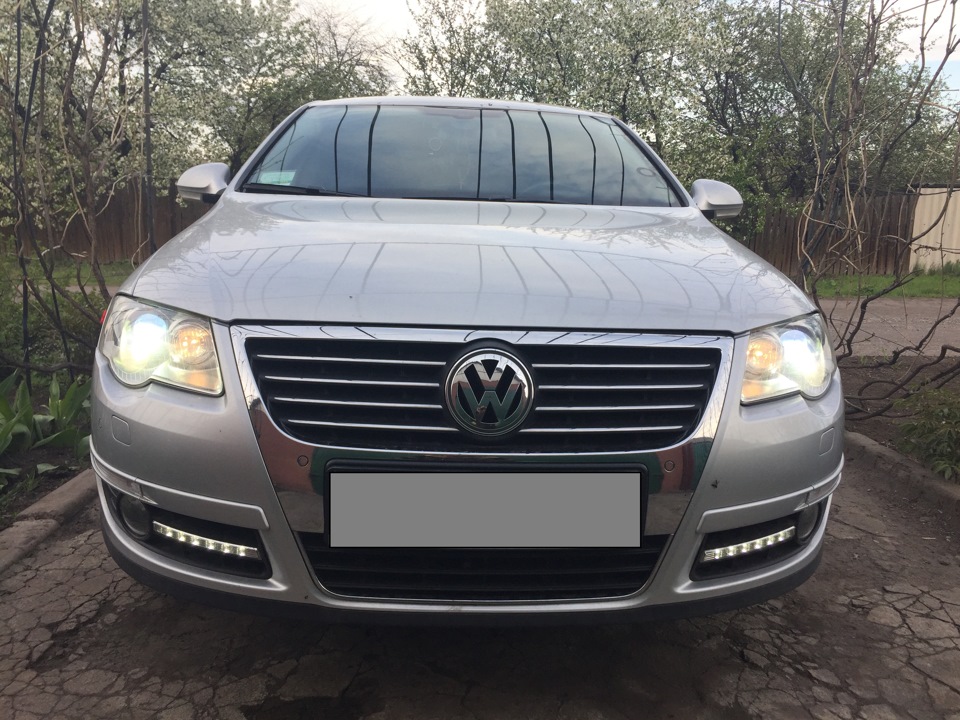Камера переднього виду VW PASSAT B6 5