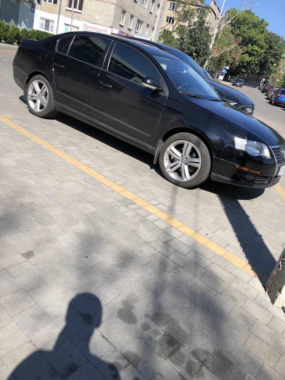 Passat на 235/45 r18 mallory 1