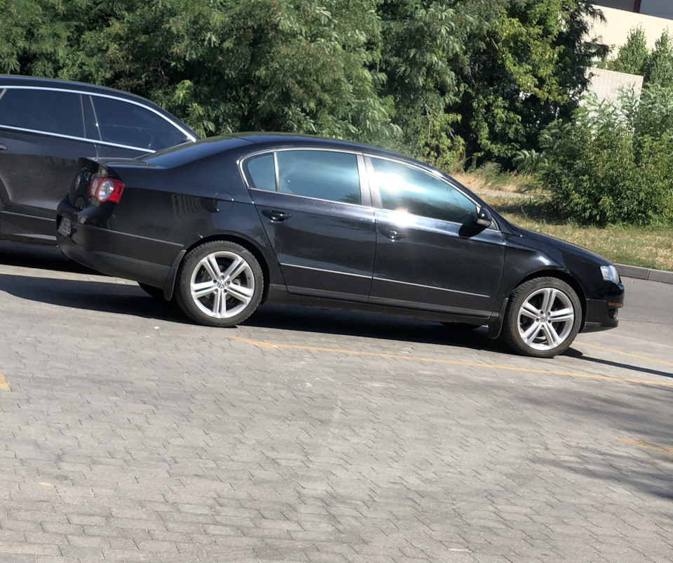 Passat на 235/45 r18 mallory 4