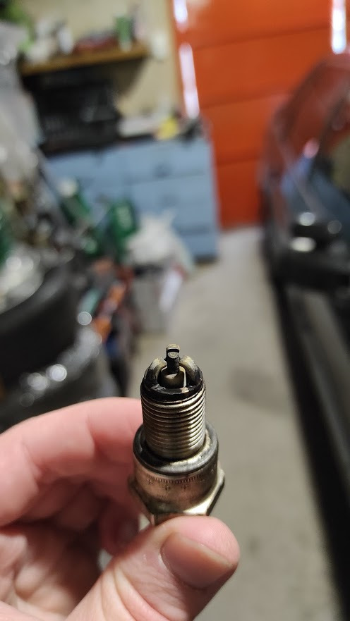 Свічки на 1.8 rp 2