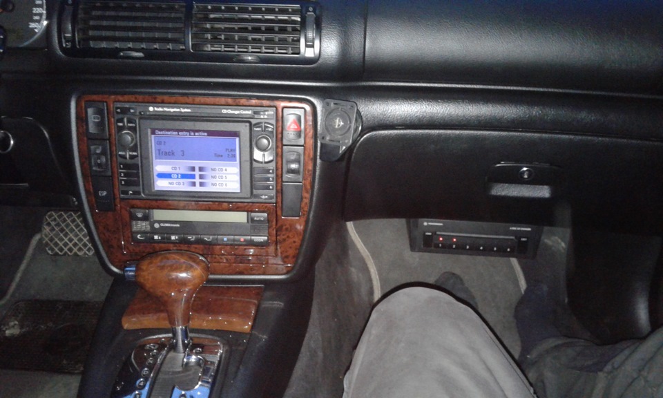 Довів до розуму RNS і 6 CD чейнджер 2