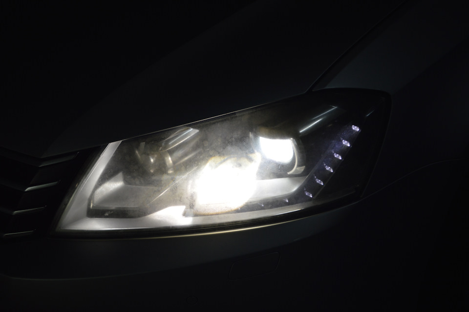 Реанімація рідних фар Passat B7. Нові лінзи Hella 3R F1. 3