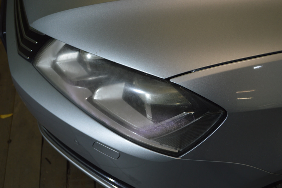 Реанімація рідних фар Passat B7. Нові лінзи Hella 3R F1. 2