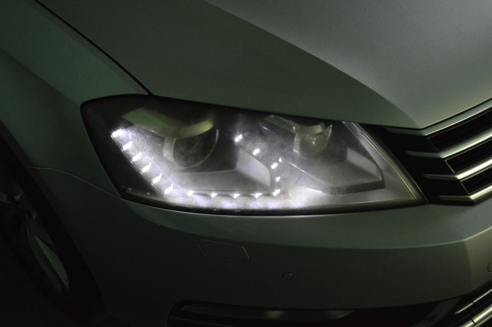 Реанімація рідних фар Passat B7. Нові лінзи Hella 3R F1. 5