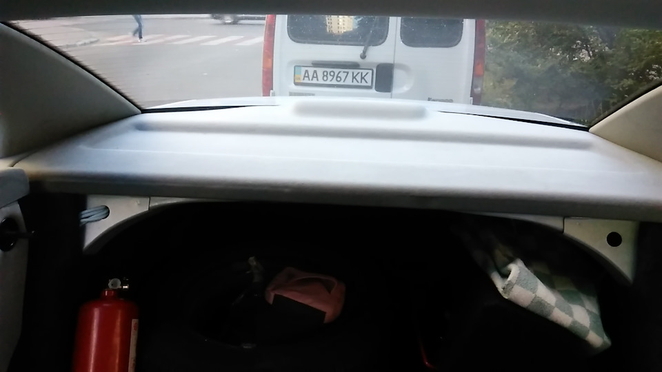 Греміть багажник від саба. Бюджетне ШВІ багажника 1