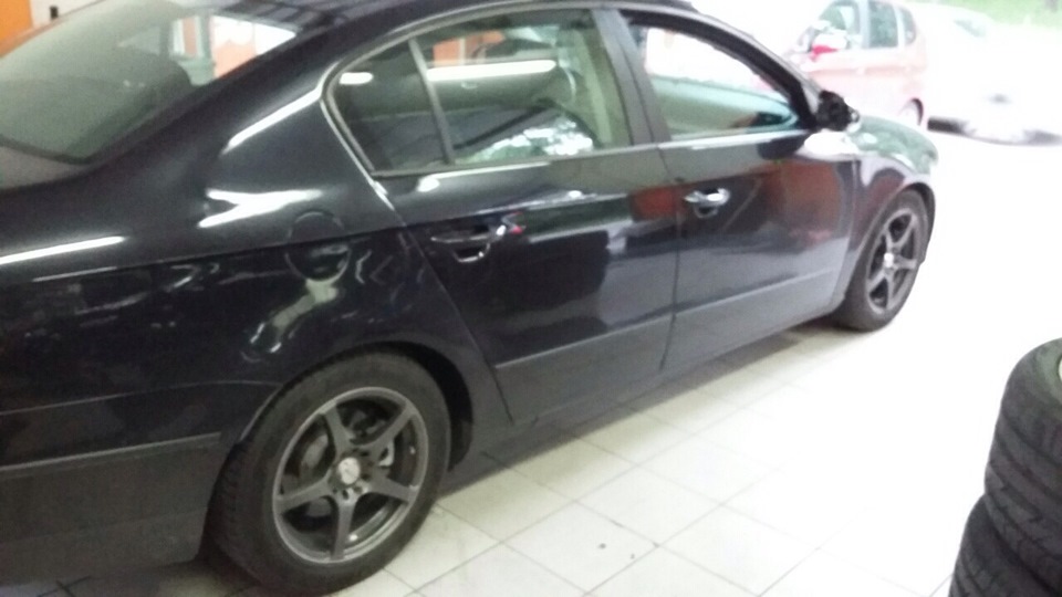 R18 J7,5 СMS з гумою 215/40/18 3
