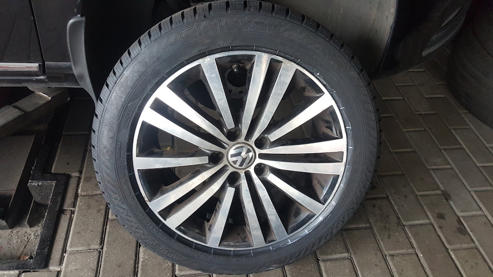Зимові шини - Gislaved Euro Frost 6 225/50 R17 2