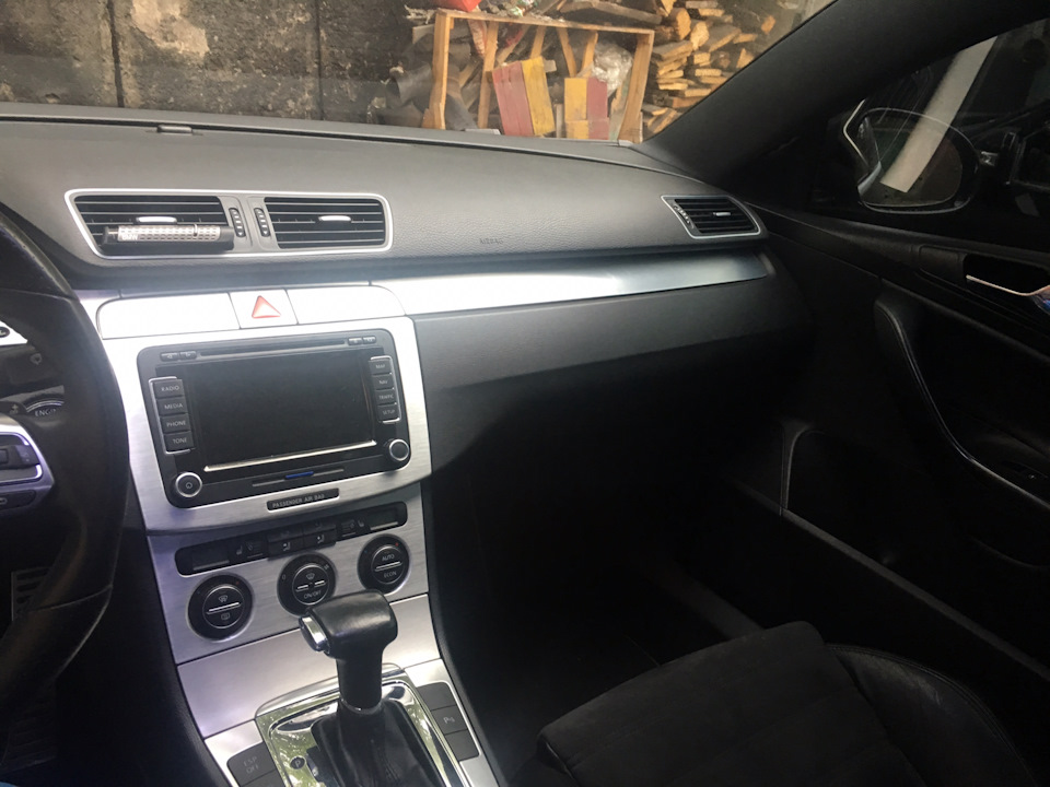 Годинники та декор від Passat CC у моєму b6 2