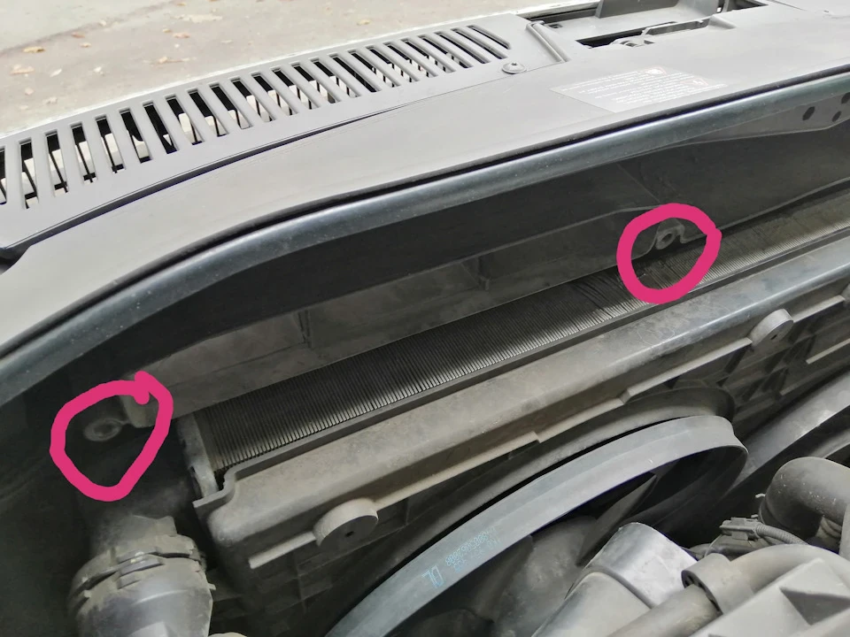 Заміна подушки (опори) кпп Passat b6