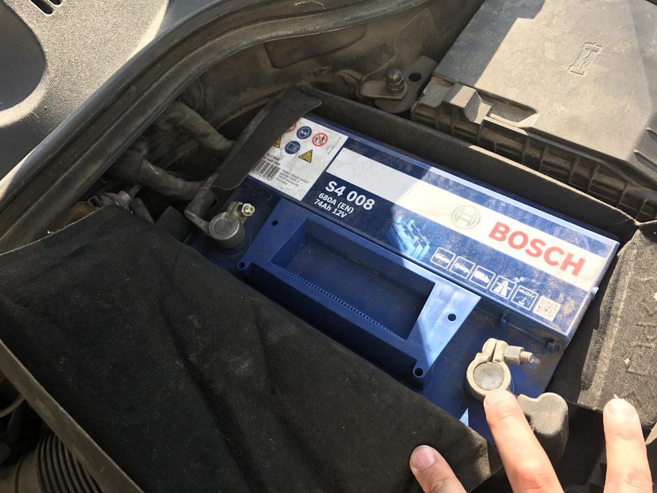 Заміна акумулятора BOSCH 74Ah 680A 1