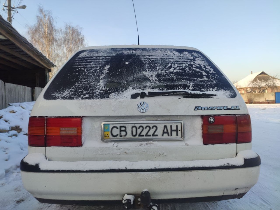 Встановив задні ліхтарі Hella Black 1
