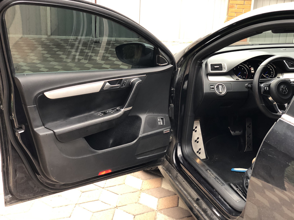 Dynaudio sound system 5