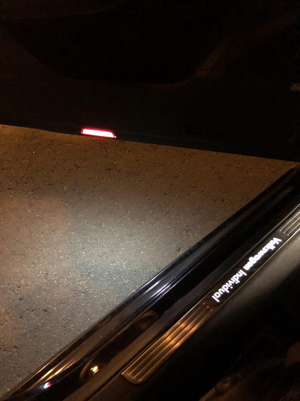 Підсвічування у дверях від passat b8 led 4