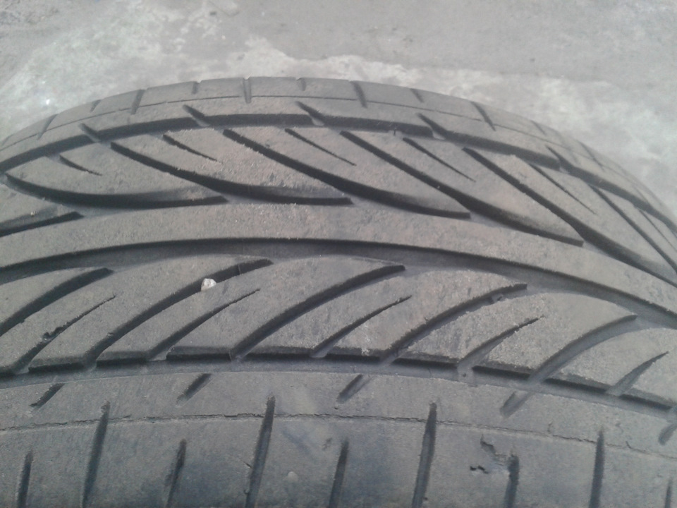 Кому Шини? 215/40 r16 2