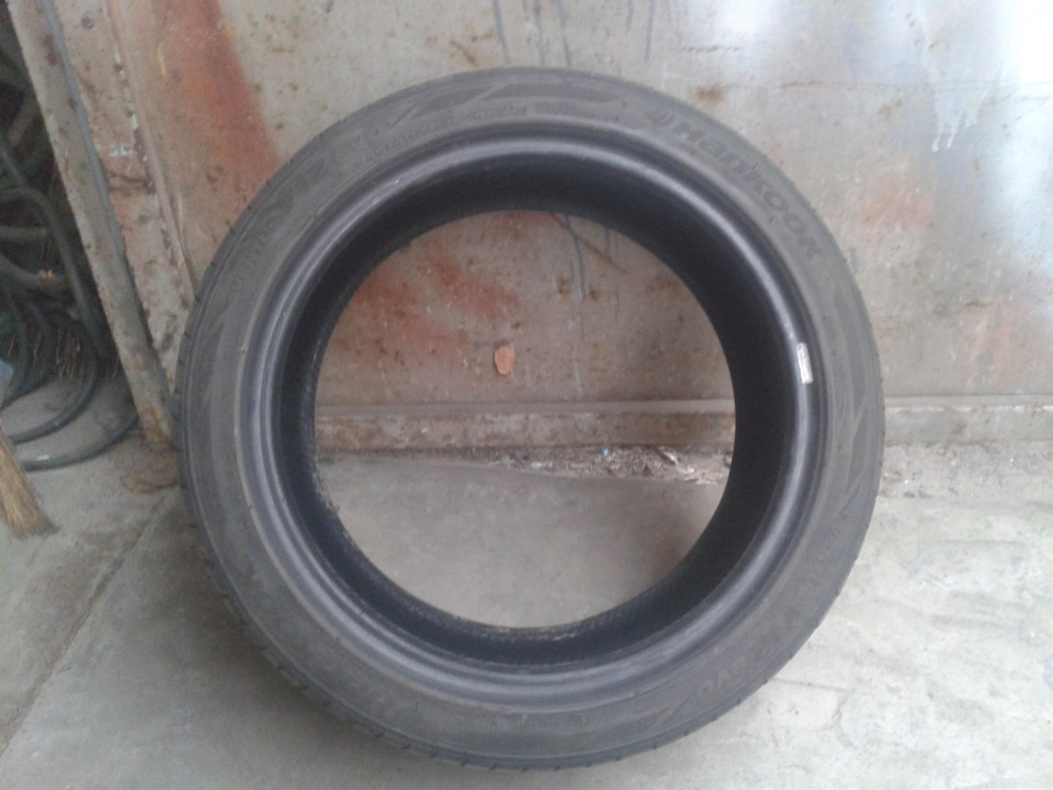 Кому Шини? 215/40 r16 4