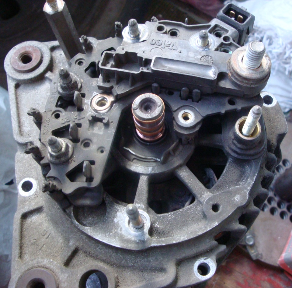 перебирання генератора Valeo 90A 2