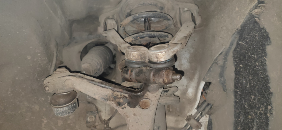 Стук в передній підвісці Passat b5+ 4