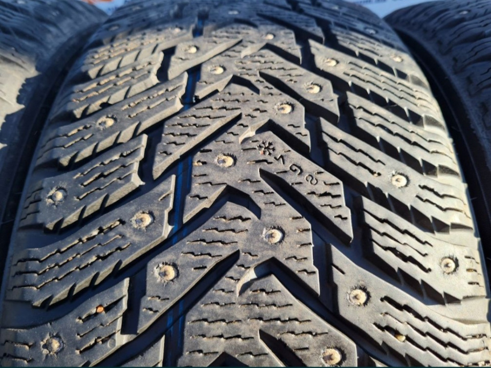 NOKIAN 215/55/16 4