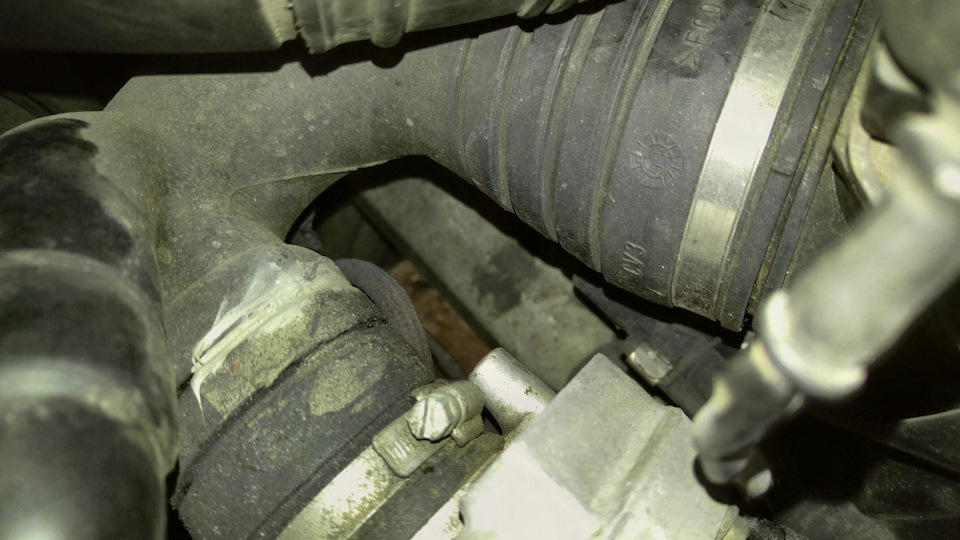 NEED HELP ! Допоможіть будь ласка знайти патрубок турбіни . 4