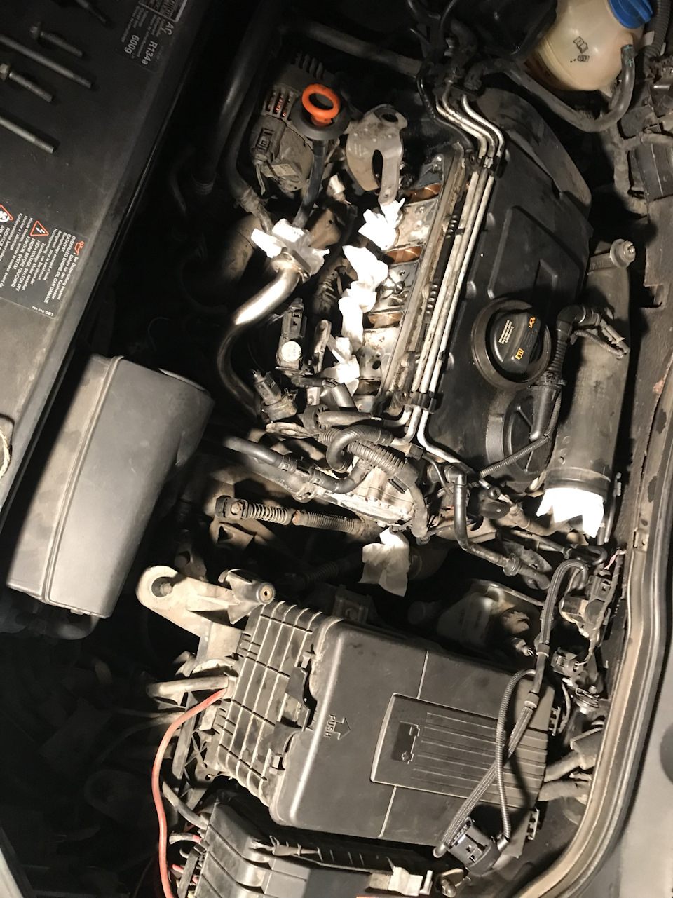 Вічна хвороба ВАГ! Заміна пластмасового колектора на алюміній 2.0 Tdi Bkp 2