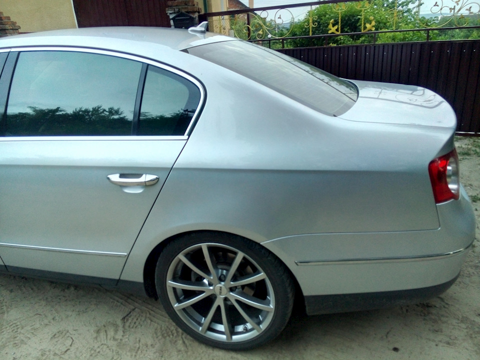 Плавник\Shark у стилі Audi-Volkswagen 1