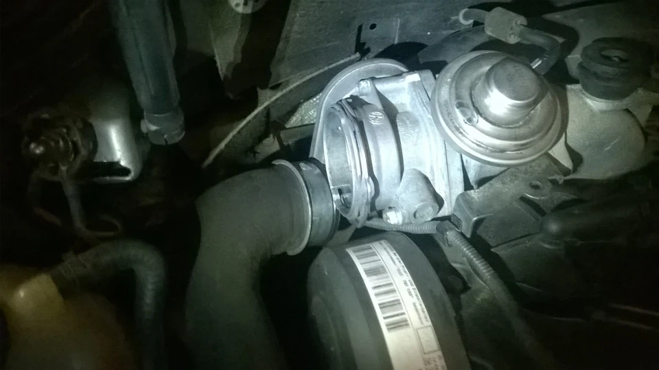 Чистка EGR та впускного колектора Passat B6