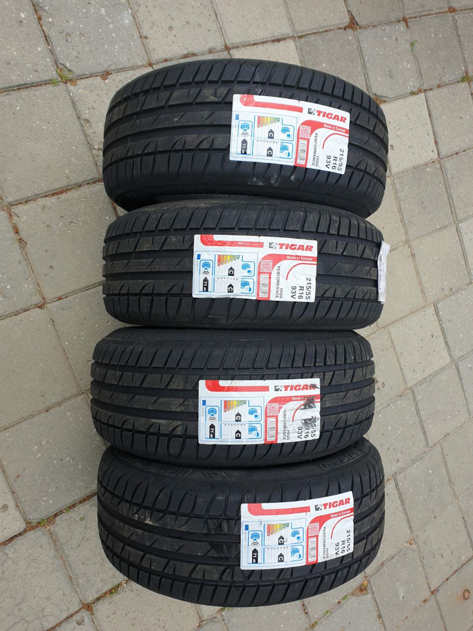 Тигар High Performance 215/55 R16 + колодки TRW 1