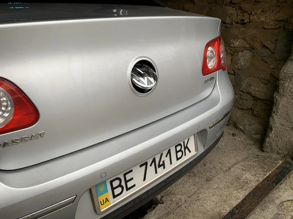 Китайська камера заднього виду на значку VW Passat B6
