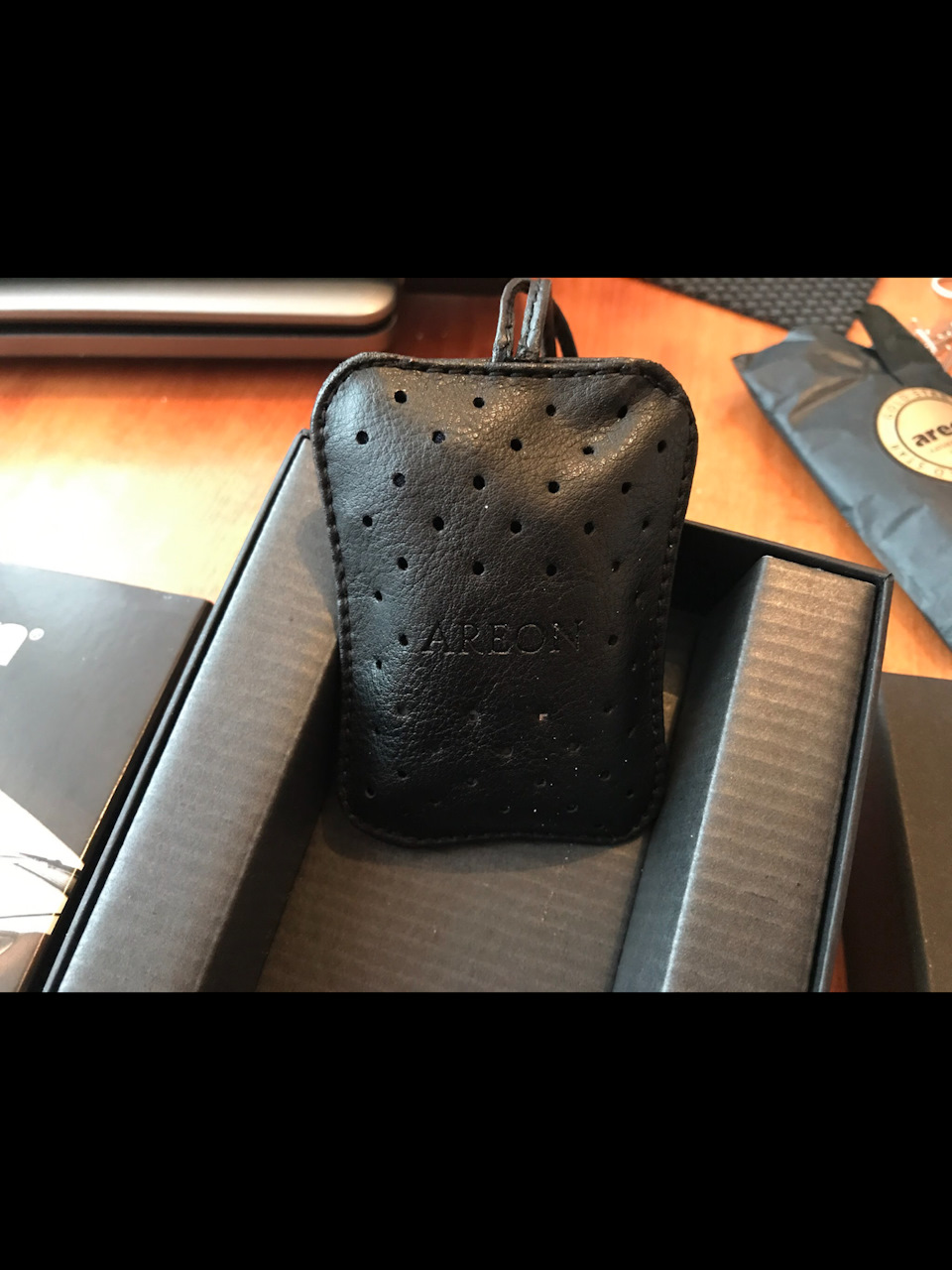 Освіжувач Areon Leather Collection Gold Star 5