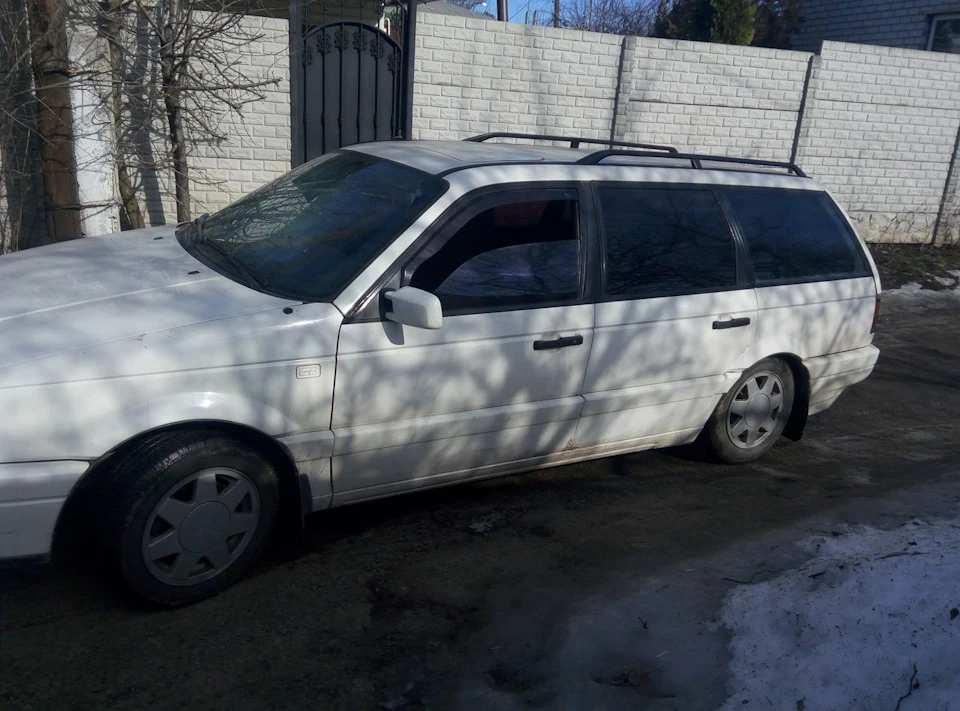 Занижений таз радує око або приниження Пасата
