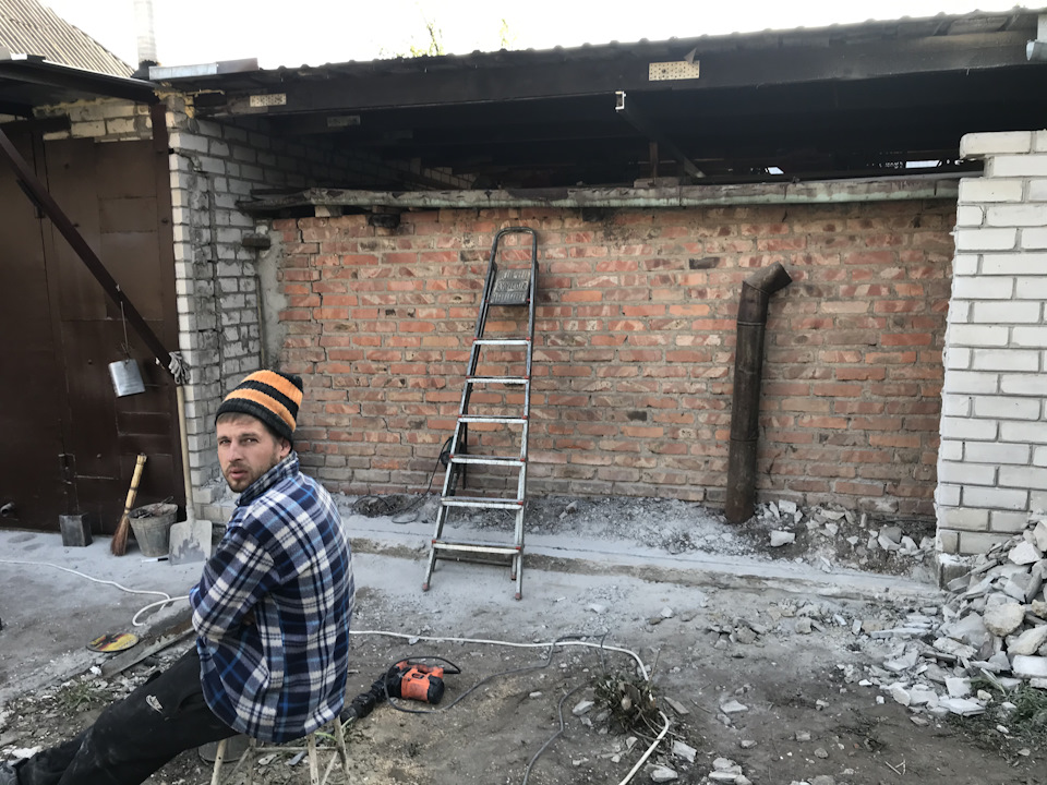 Будівництво другого боксу під 2 машини)) 2