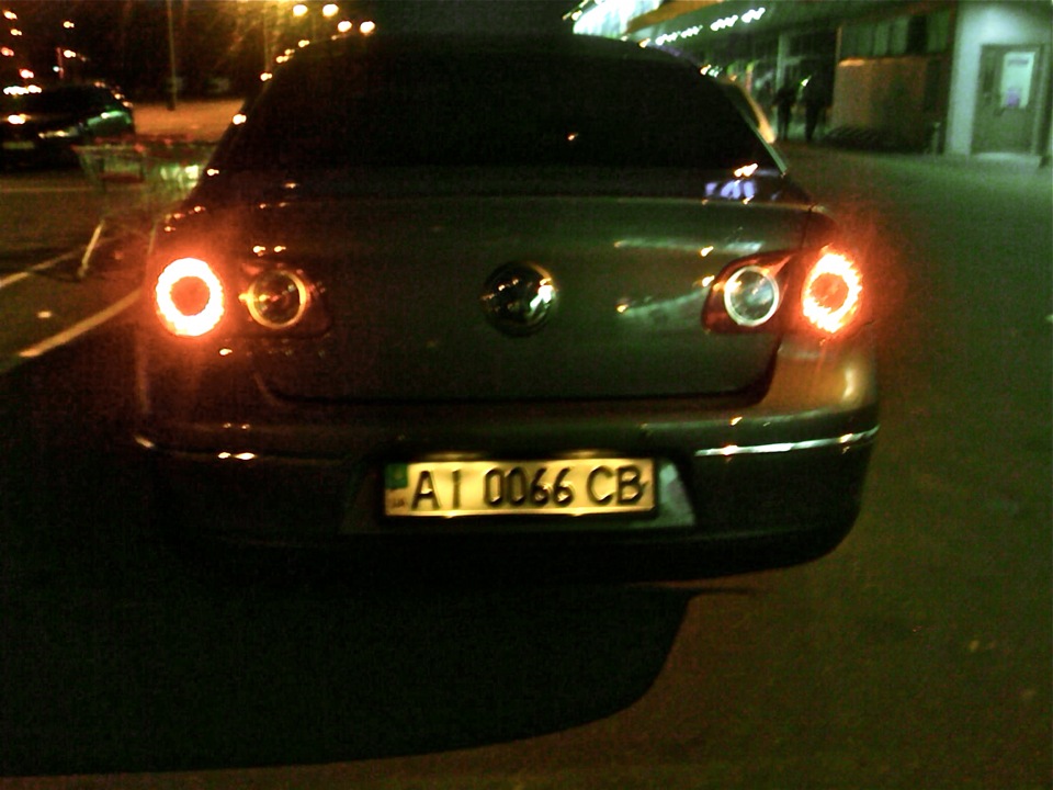 підсвітив номерок 1