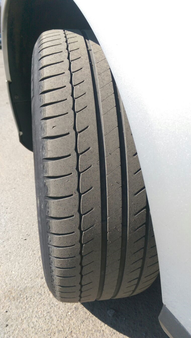 BFGoodrich G-Grip 215/55 R16 2