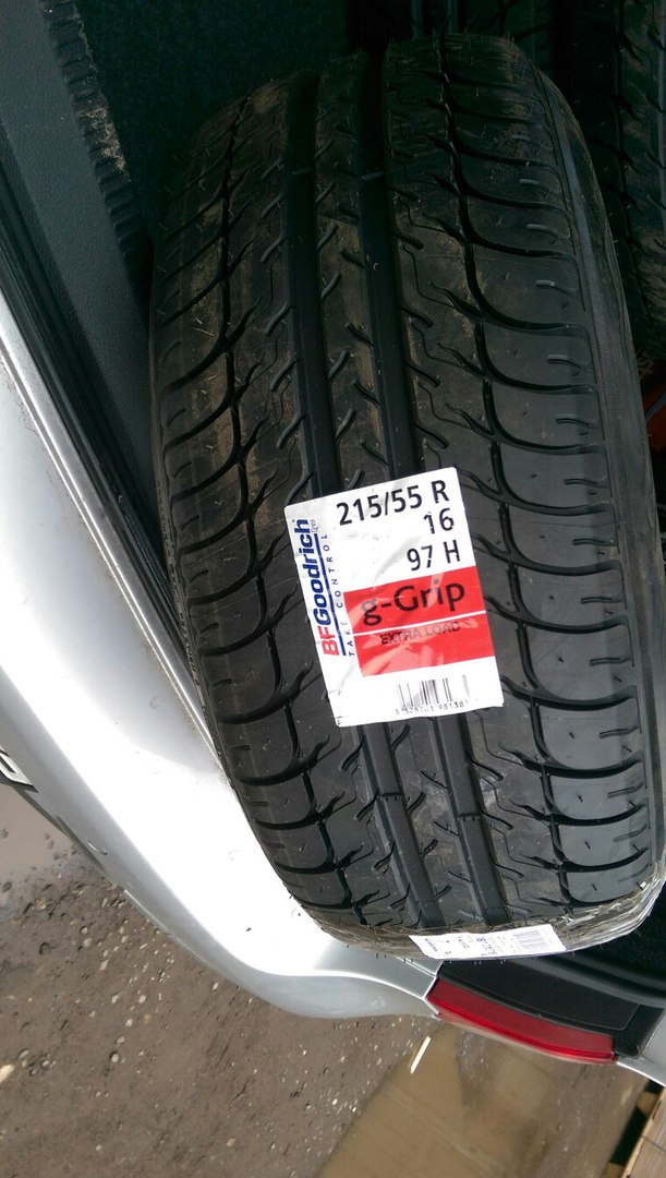 BFGoodrich G-Grip 215/55 R16 5