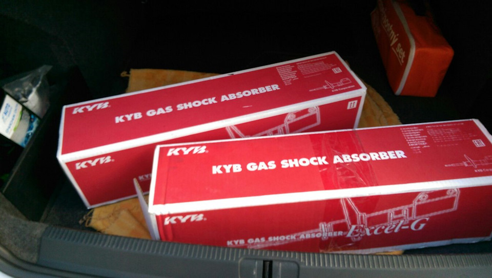 KYB Exel-G і шестигранники 5