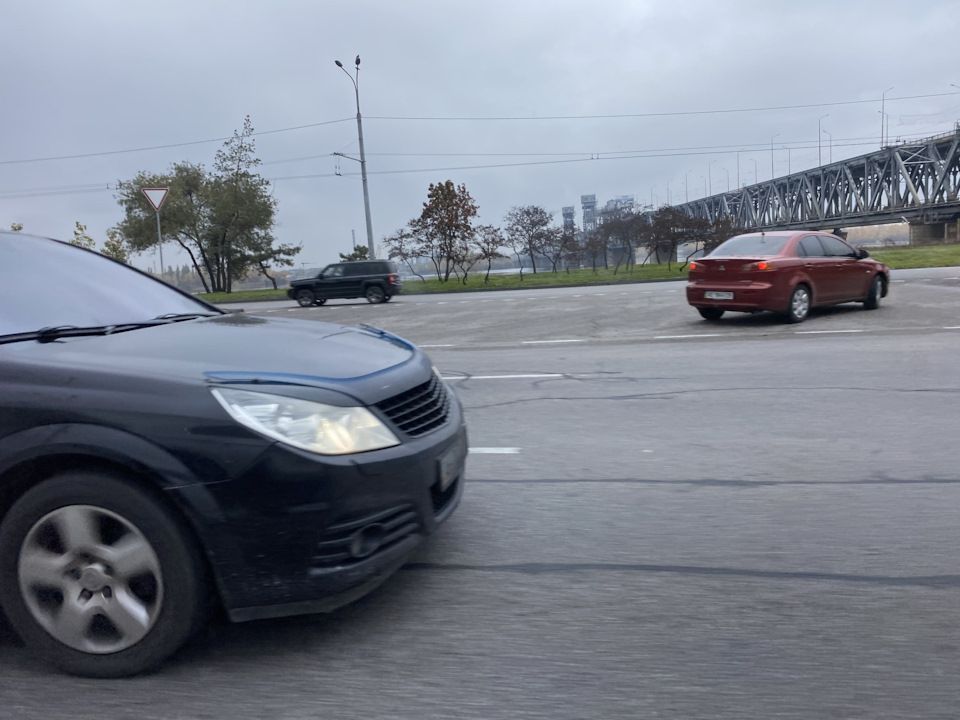 Перше те, спостереження за авто. 4