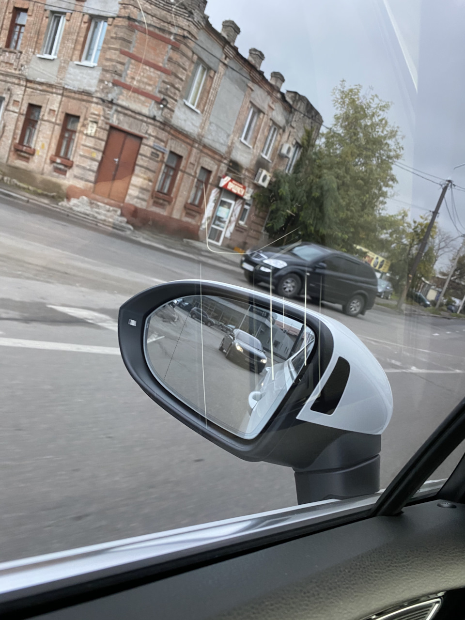 Перше те, спостереження за авто. 3