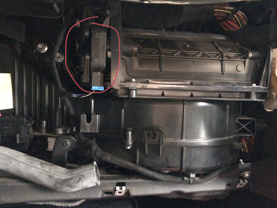 Вентилятор печі VW Passat b6 3
