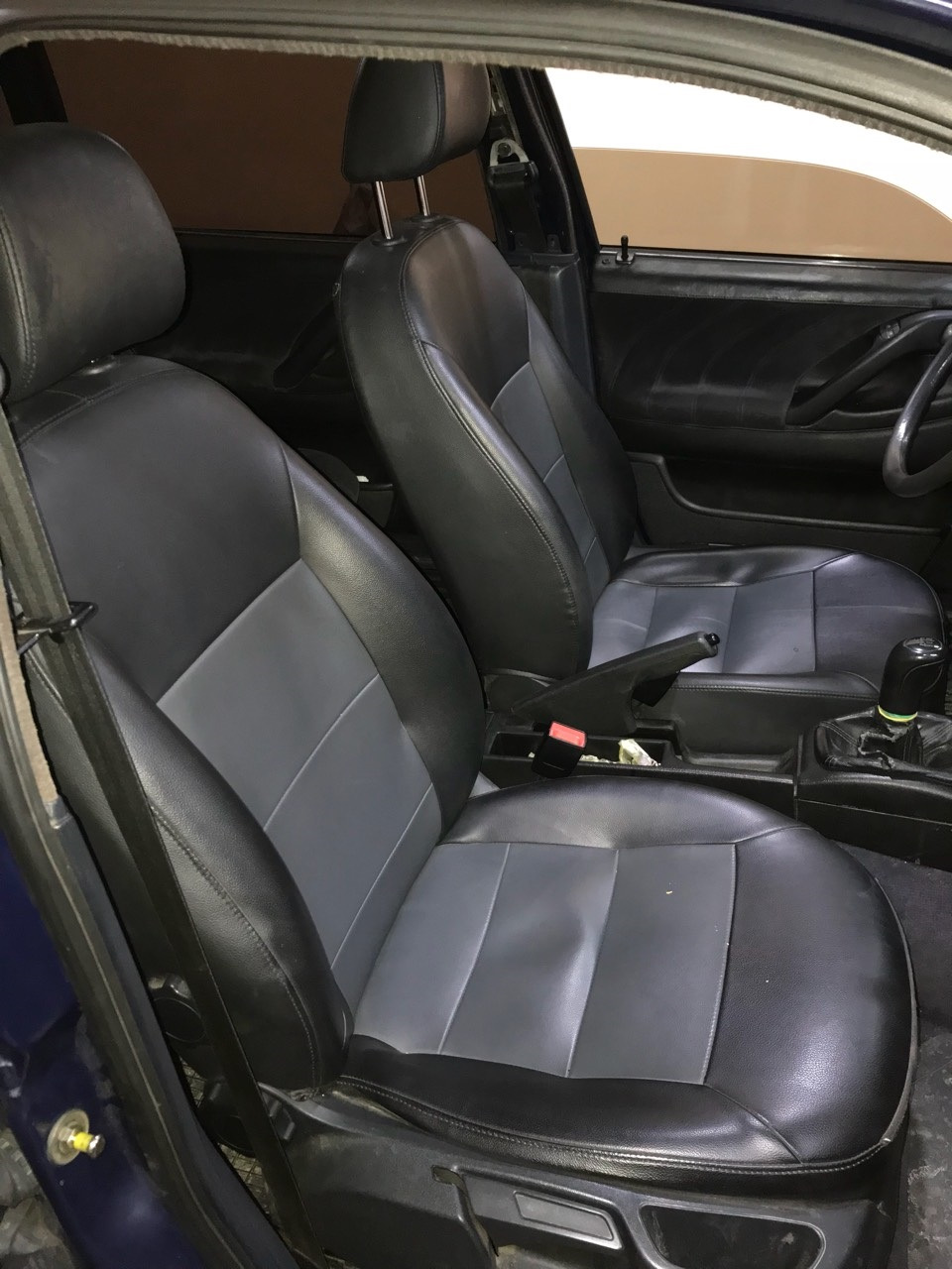 Шкіряні передні сидіння Octavia A5 5