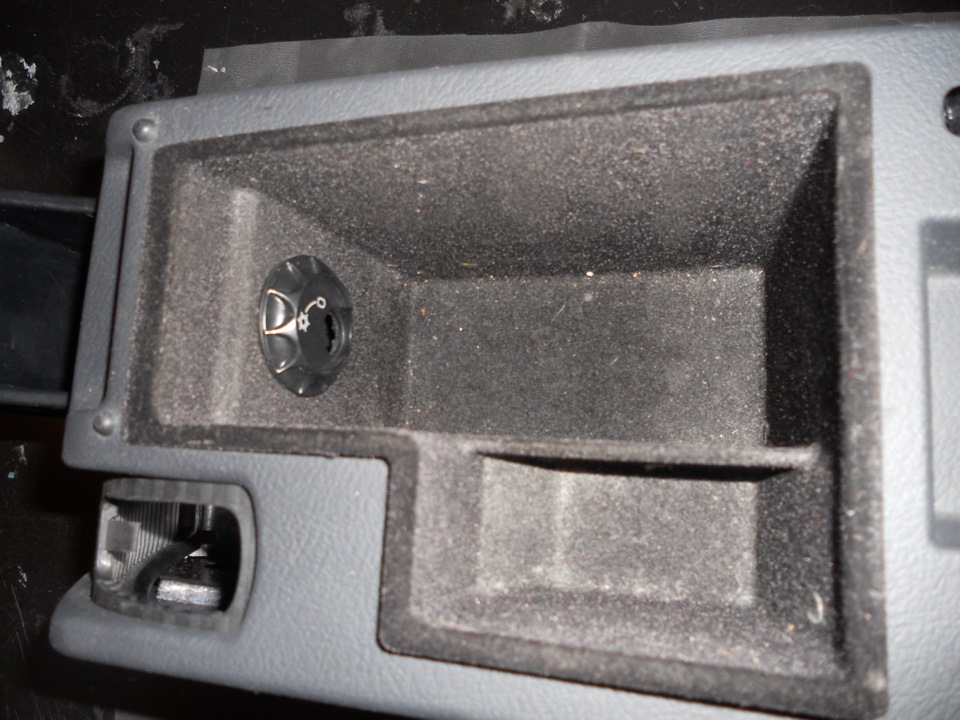 Підлокітник від Skoda Superb I до VW Passat B5.5. Частина 5 4