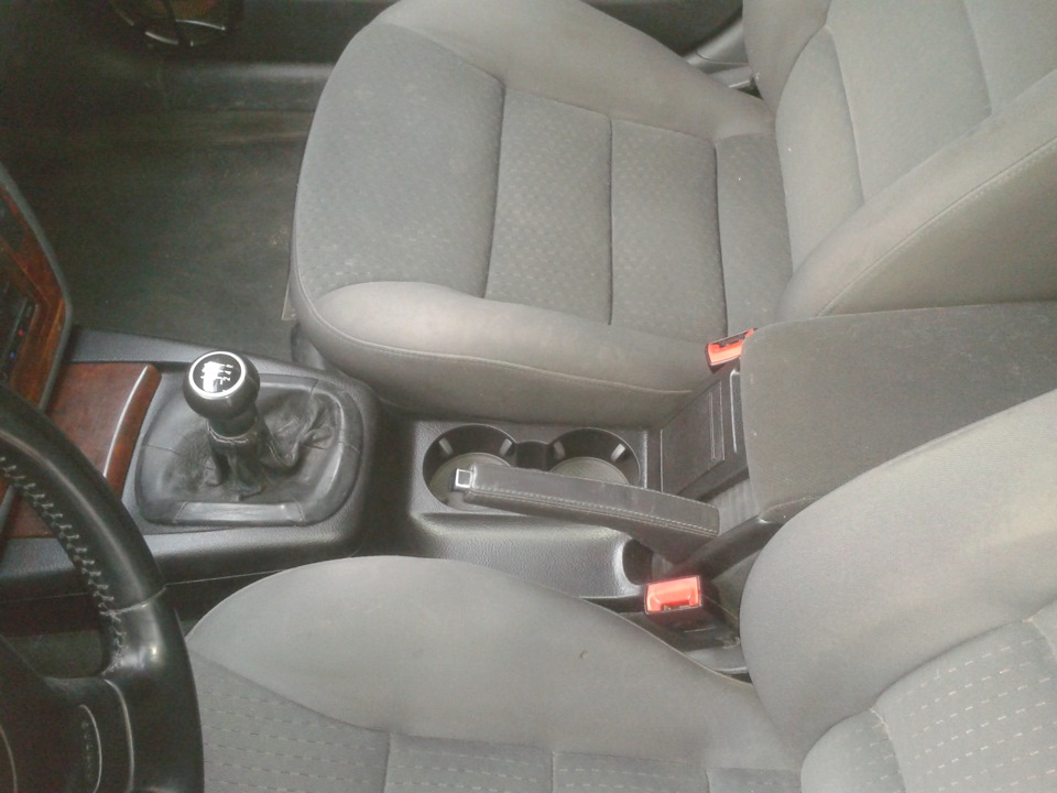 Підлокітник від Skoda Superb I до VW Passat B5.5. Частина 5 1