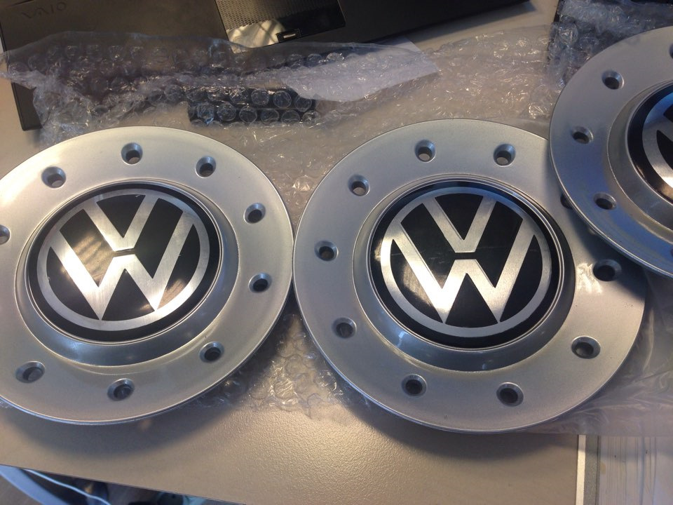 Ковпачки на оригінальні диски VW 1