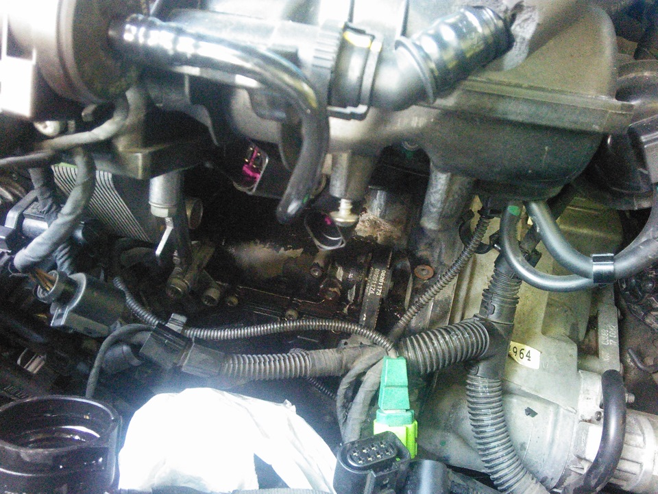 Заміна помпи Passat 1.8 TSI 1