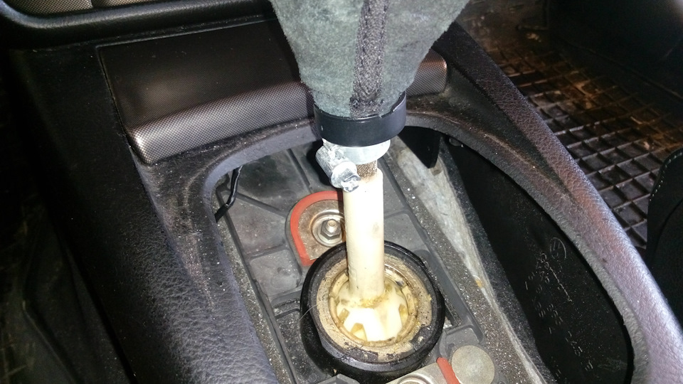 Змінив ручку КПП з чохлом 5