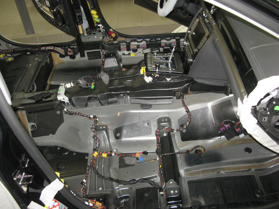 Шумоізоляція Phaeton 4