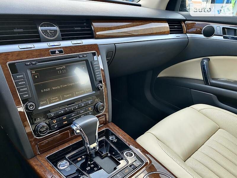 Оновлення ПЗ управління АКПП на VW PHAETON 1