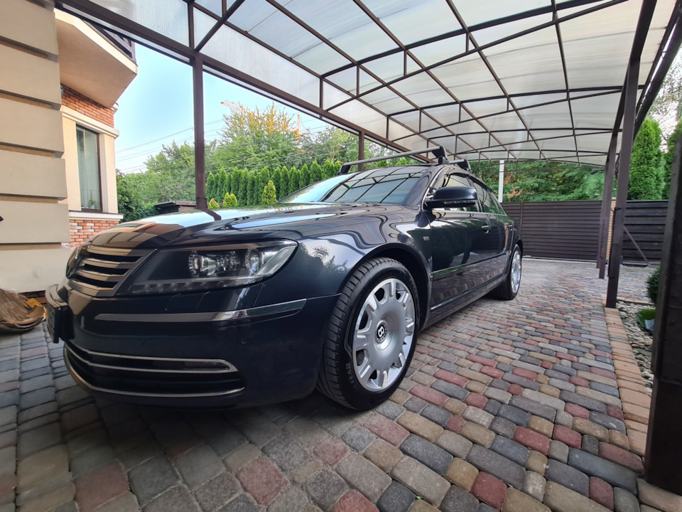 Заміна передніх тяг стабілізатора VW Phaeton 2