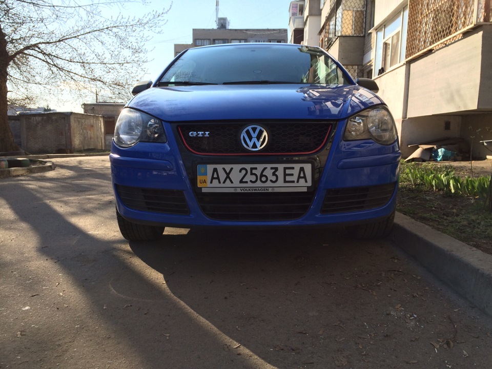 Грати GTI і молдиги в колір кузова 4