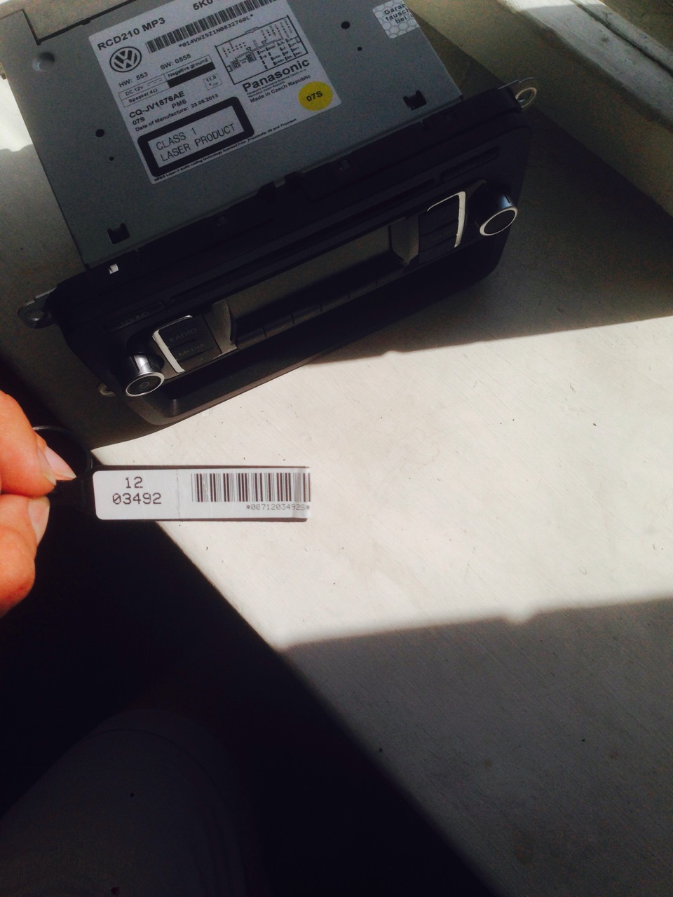 Продам штатну магнітолу vw RCD 210 4