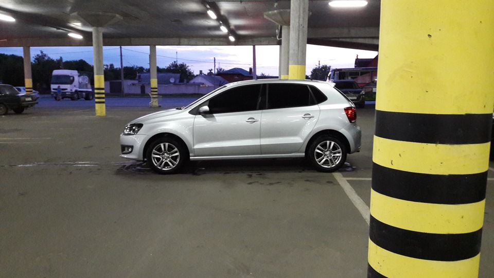 vw polo 2